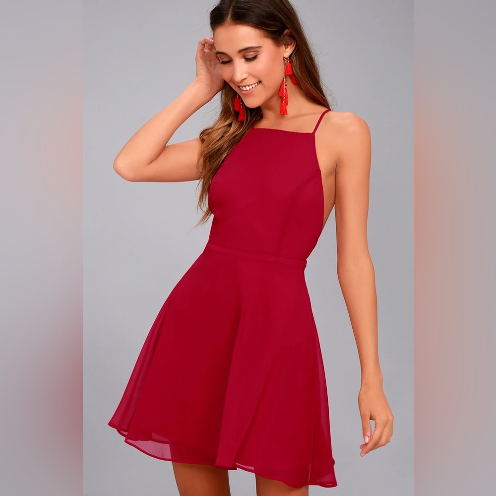 Backless dress